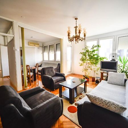 Apartman Centar Lux Pirot Zewnętrze zdjęcie