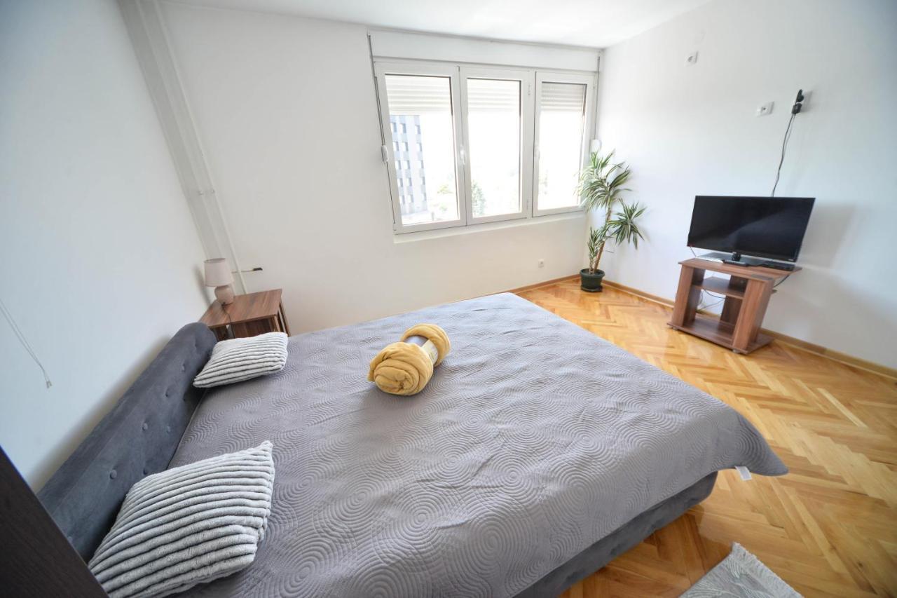 Apartman Centar Lux Pirot Zewnętrze zdjęcie