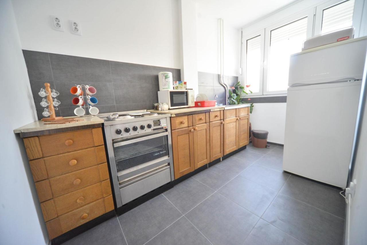 Apartman Centar Lux Pirot Zewnętrze zdjęcie