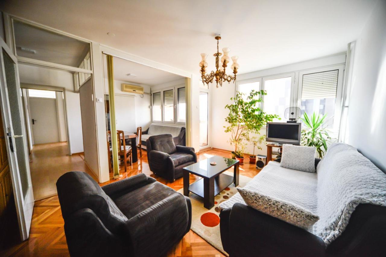 Apartman Centar Lux Pirot Zewnętrze zdjęcie